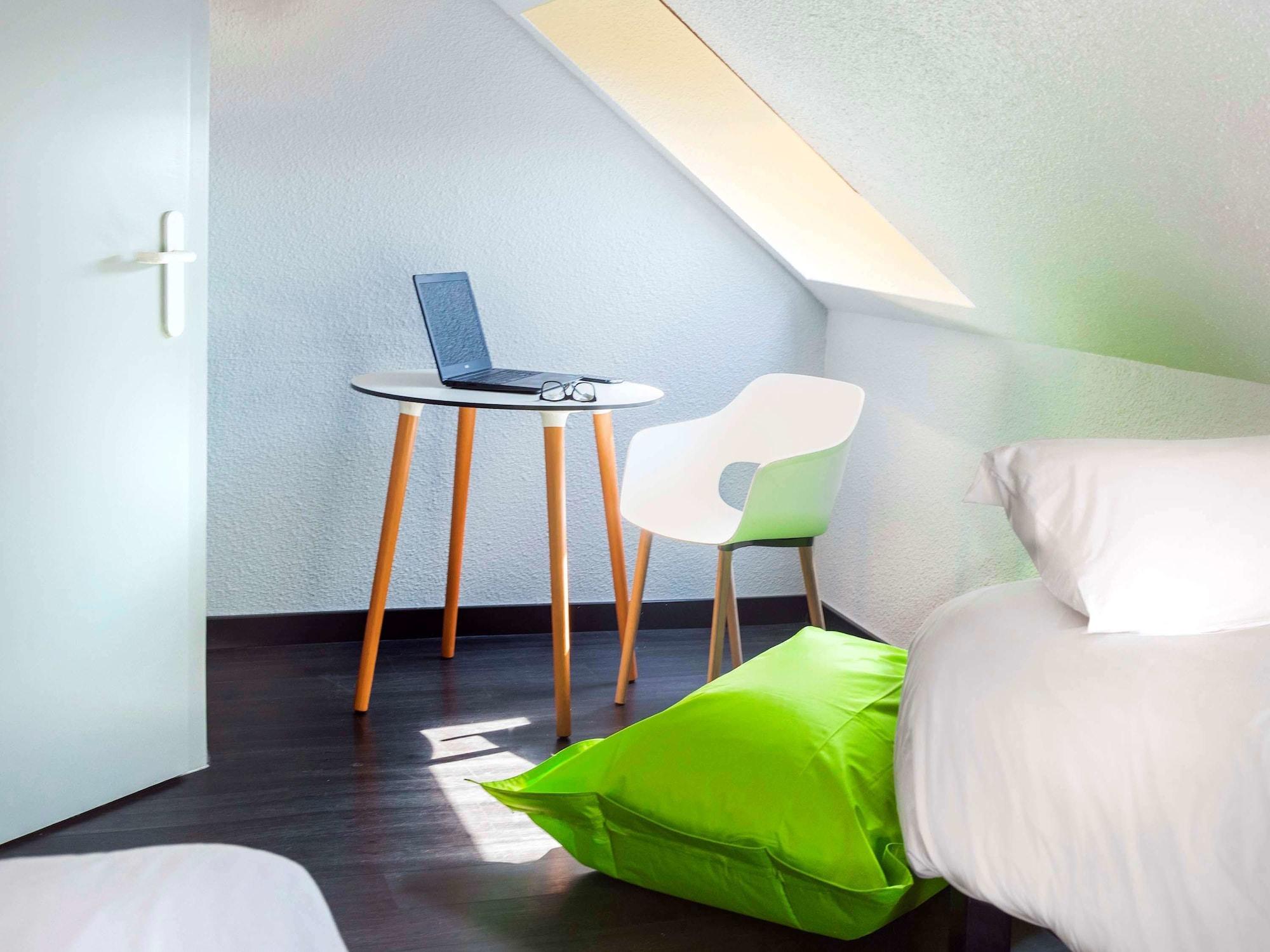 Отель Ibis Strasbourg Sud La Vigie Оствальд Экстерьер фото