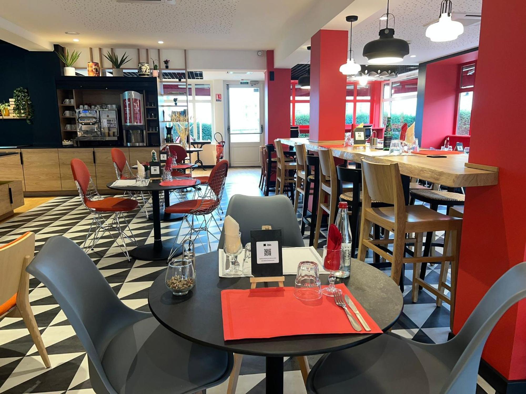 Отель Ibis Strasbourg Sud La Vigie Оствальд Экстерьер фото