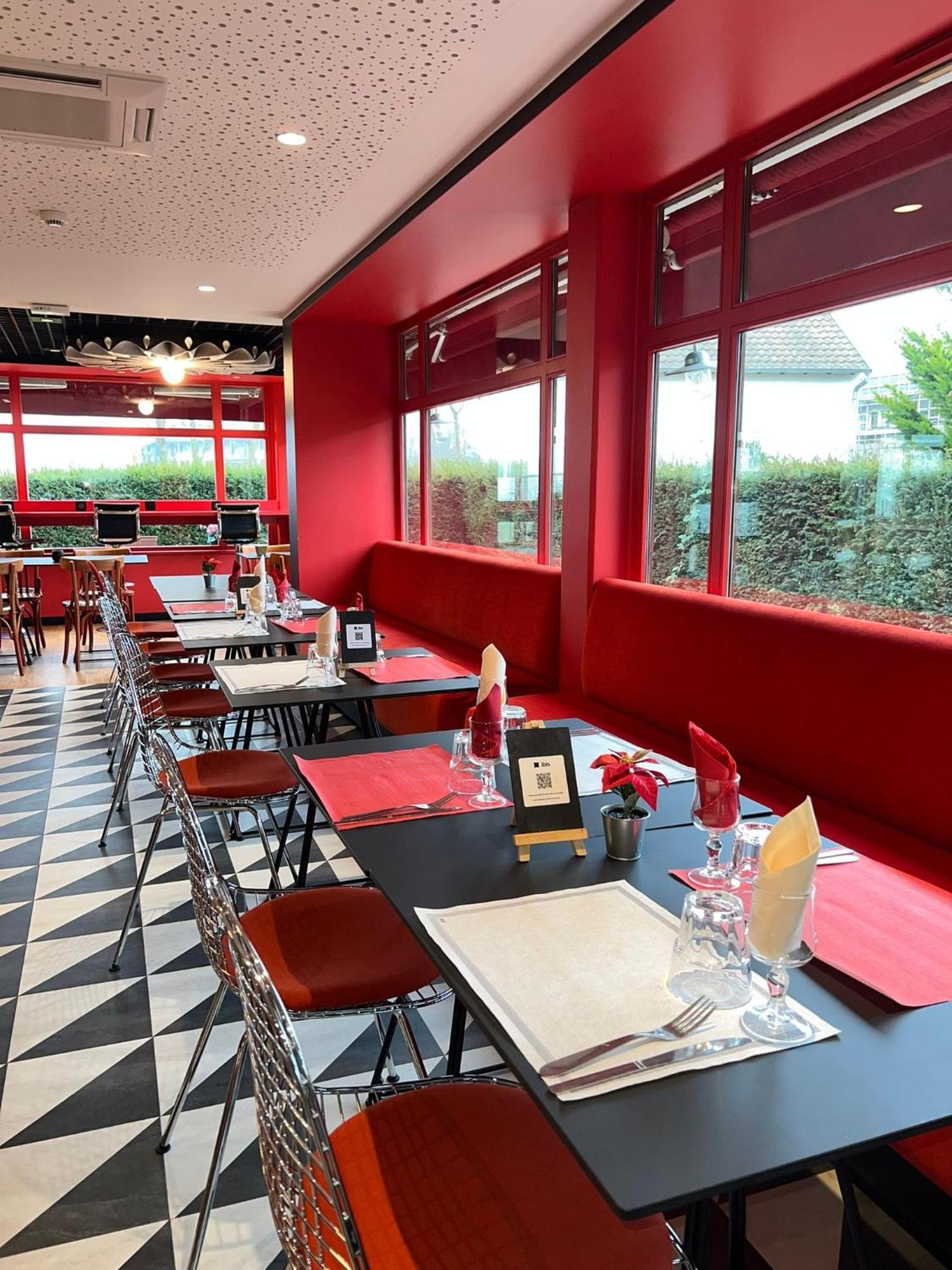 Отель Ibis Strasbourg Sud La Vigie Оствальд Экстерьер фото