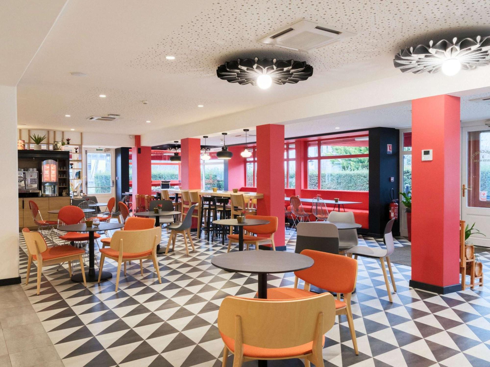 Отель Ibis Strasbourg Sud La Vigie Оствальд Экстерьер фото