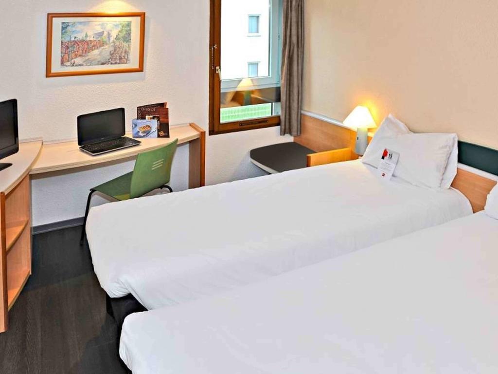 Отель Ibis Strasbourg Sud La Vigie Оствальд Экстерьер фото